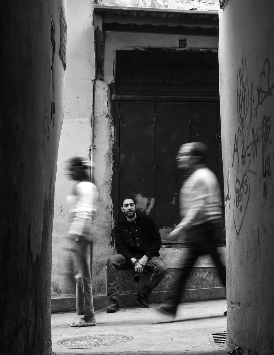 7ehsa photographed in a medina passage
